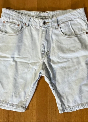 Short en jean Zara Bleu Clair Taille 31US, merk: Zara, staat: Heel goed, maat: W31 | FR 40, € 5,00, € 5,95 inclusief Kopersbescherming