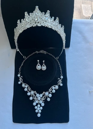 Jewellery set, brand: NO LABEL, condition: New without tags, £25.00, £26.95 includes Buyer Protection Pro
