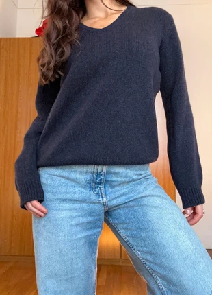 Pull Giorgio Armani bleu vintage en 100% laine mérinos taglia 52, brand: Giorgio Armani, condition: Very good, size: L / 40 / 12, €73.00, €77.35 includes Buyer Protection