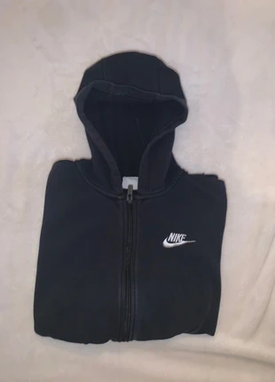 Veste Nike Club Hoodie full zip noir, marca: Nike, estado: Bom, tamanho: XL, €19.00, €20.65 inclui Proteção do Comprador