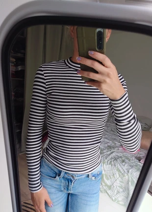 Pull rayé, marke: Pull & Bear, zustand: Sehr gut, größe: S / 36 / 8, 2,00 €, 2,80 € inklusive Vinted-Käuferschutz