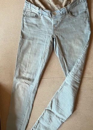 Zwangerschapsjeans Only, marque: Only maternity, état: Bon état, taille: M / 38 / 10, 3,00 €, 3,85 € Protection acheteurs incluse