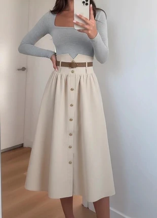 Jupe midi beige à boutons dorés et ceinture camel, taille haute chic taille M, marque: Vintage Chic, état: Très bon état, taille: M / 38 / 10, 46,90 €, 49,95 € Protection acheteurs (Pro) incluse