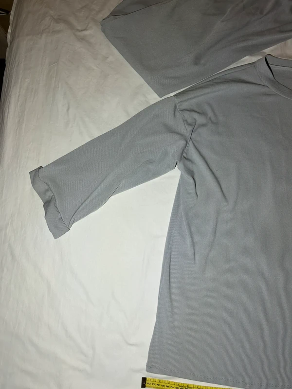 Pull et pantalon combinaison - photo numéro 4