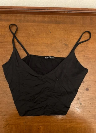 Cropped top, marca: Bershka, estado: Muy bueno, tamaño: M / 38 / 10, 4,00 €, 4,90 € Protección al comprador incluida