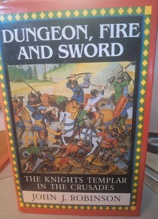 Dungeon, Fire and Sword, staat: Heel goed, € 15,00, € 16,45 inclusief Kopersbescherming