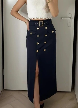 Jupe longue bleu marine à boutons dorés et fente, taille haute ceinturée taille M, brand: Vintage Chic, condition: Very good, size: M / 38 / 10, €46.00, €49.00 includes Buyer Protection