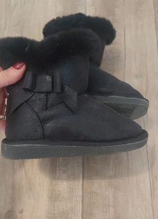 N 27 stivaletti caldi, merk: SOLO, staat: Heel goed, maat: 27, € 5,00, € 5,95 inclusief Kopersbescherming