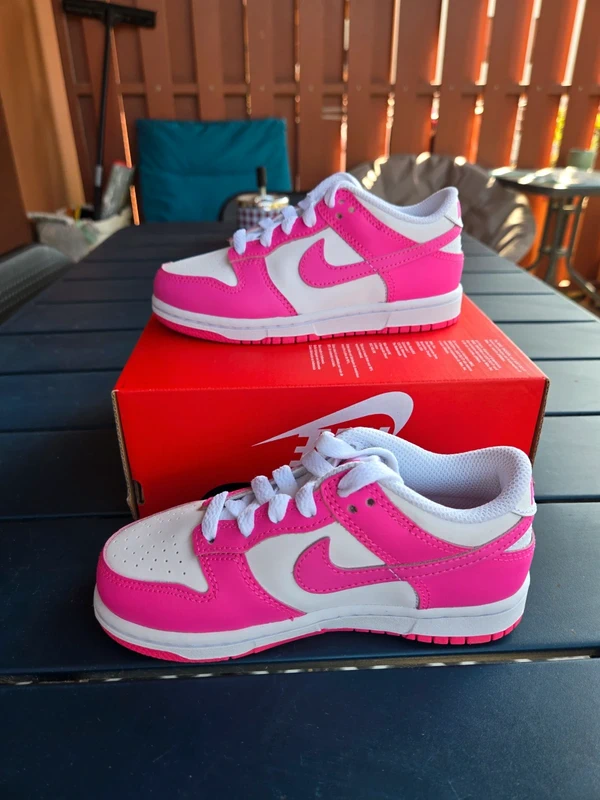 Nike dunk low rose taille 28,5 neuves - photo numéro 3