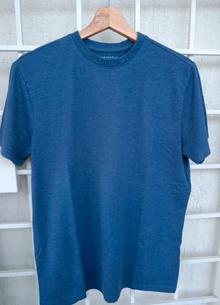 T-shirt Primark - Taglia M, marque: Primark, état: Très bon état, taille: M, 8,00 €, 9,10 € Protection acheteurs incluse