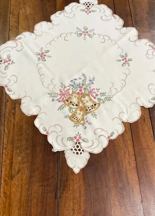 Jolie nappe napperon 🌺., marque: Vintage, état: Bon état, 5,00 €, 5,95 € Protection acheteurs incluse