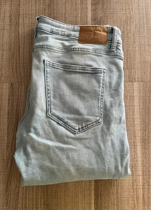 Jean celio bleu claire / taille 44 /coupe slim, brand: Celio, condizioni: Buone, taglia: IT 44 | W34, €2.00, €2.80 include la Protezione acquisti