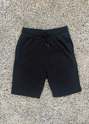 Short H&M noir en 12 ans, brand: H&M, condition: Very good, size: 12 years / 152 cm, €2.00, €2.80 includes Buyer Protection