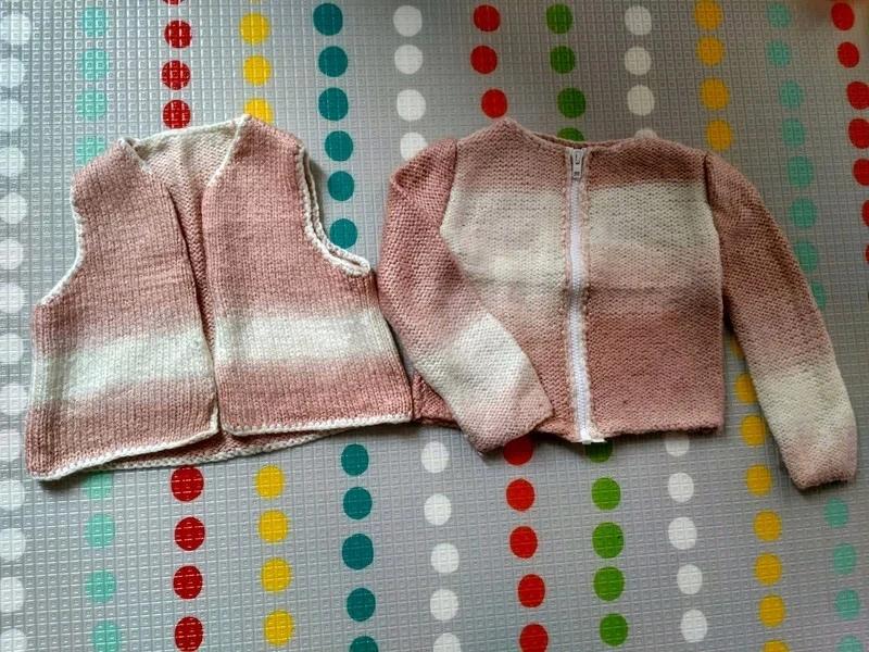 Lot de 2 gilets zippés fait main