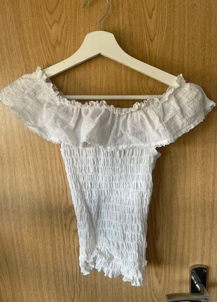 Off-shoulder ruched top, brand: Fórmula Joven, condition: Very good, size: XS / UK 4-6, £8.00, £9.10 includes Buyer Protection