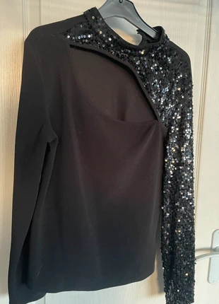 Top noir asymétrique Shein XL – Paillettes & décolleté graphique, marque: Shein, état: Très bon état, taille: XL / 42 / 14, 3,00 €, 3,85 € Protection acheteurs incluse