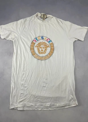 T shirt Versace blanc logo broder très bon état homme taille M été rare, merk: Versace, staat: Goed, maat: M, € 18,00, € 19,60 inclusief Kopersbescherming