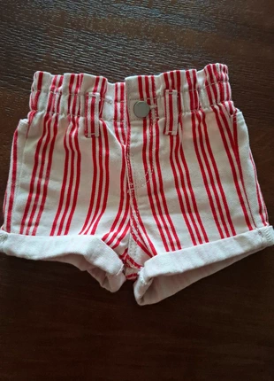 Kort broekje Hema, marque: Hema, état: Neuf sans étiquette, taille: 3-6 mois / 62 cm, 2,00 €, 2,80 € Protection acheteurs incluse