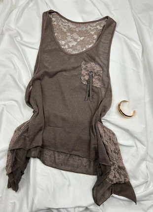 Débardeur cami top stretchy y2k vintage dentelle haut asymétrique lace poches pockets, marque: y2k, état: Très bon état, taille: XL / 42 / 14, 9,00 €, 10,15 € Protection acheteurs (Pro) incluse