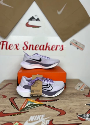 Nike Zoom Fly 5 taille 37,5, brand: Nike, condizioni: Nuovo con cartellino, taglia: 37.5, €109.00, €115.15 include la Protezione acquisti