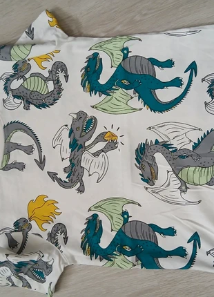 Draken tshirt, marque: H&M, état: Très bon état, taille: 6 ans / 116 cm, 3,00 €, 3,85 € Protection acheteurs incluse