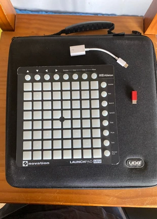 LaunchPad Mini, marque: Ableton, état: Très bon état, 79,99 €, 84,69 € Protection acheteurs incluse