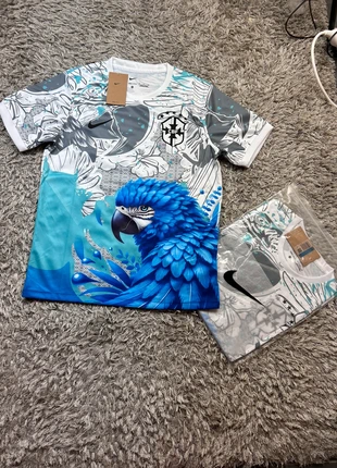 Maillot de foot concept Brésil motif oiseau blanc et bleu, marque: Concept, état: Neuf avec étiquette, taille: S, 25,00 €, 26,95 € Protection acheteurs incluse