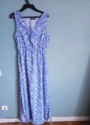 Robe ete longue , coton , blanche motifs bleus , taille 36 38 , pas chere, zustand: Sehr gut, größe: S / 36 / 8, 5,40 €, 6,37 € inklusive Vinted-Käuferschutz
