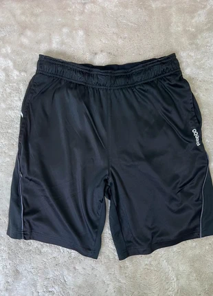 Short Reebok noir respirant – sport ou lifestyle – taille M/L, marque: Reebok, état: Bon état, taille: M, 11,90 €, 13,20 € Protection acheteurs incluse