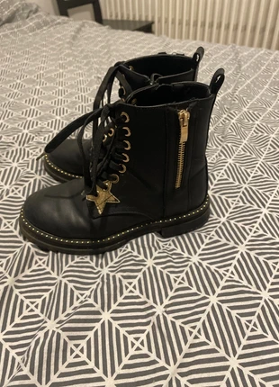 Bottine enfant, merk: Lovely Skull, staat: Goed, maat: 33, € 6,00, € 7,00 inclusief Kopersbescherming