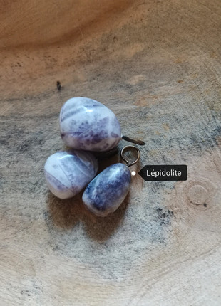 Pendentif lépidolite, marque: Pierre, état: Neuf sans étiquette, 1,95 €, 2,75 € Protection acheteurs (Pro) incluse