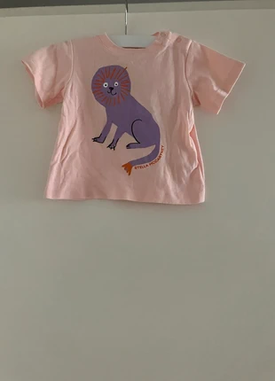 Stella Mc Cartney shirt, merk: Stella McCartney Kids, staat: Heel goed, maat: 12-18 maanden / 80 cm, € 25,00, € 26,95 inclusief Kopersbescherming