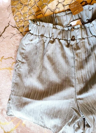 Short gris fluide et léger fille taille 10-12ans 🩶 Neuf 🪭🪭, marca: Collection Privée, estado: Novo com etiquetas, tamanho: 11 anos / 146 cm, €11.00, €12.25 inclui Proteção do Comprador Pro