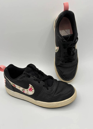 Basket Nike Air Force 1 Noire Motif Fleur Taille 39, marque: Nike, état: Très bon état, taille: 39, 14,90 €, 16,35 € Protection acheteurs (Pro) incluse