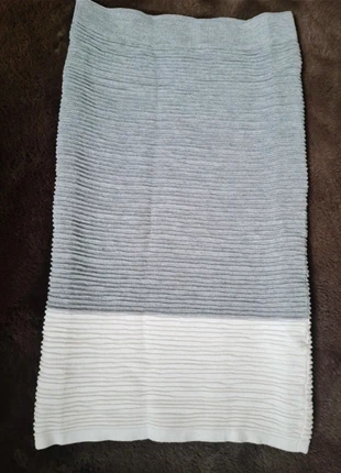 Grijs/witte kokerrok van Eksept maat S, merk: Eksept, staat: Heel goed, maat: S / 36 / 8, € 6,50, € 7,53 inclusief Kopersbescherming