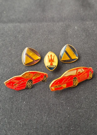 Lot pin's Automobile Italienne, marque: Ferrari, état: Bon état, 6,00 €, 7,00 € Protection acheteurs incluse
