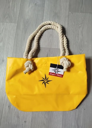 Sac imperméable jaune 42x30 cm Crique Privée neuf, brand: Crique Privée, condition: New with tags, €12.00, €13.30 includes Buyer Protection