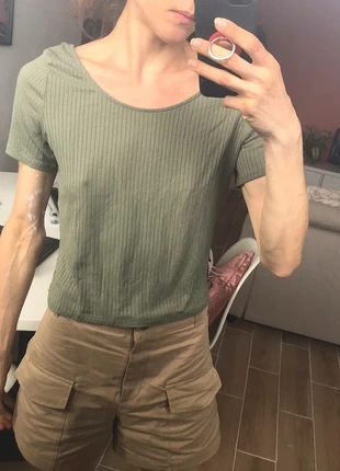 T-shirt  côtelé court ouvert dans le dos kaki pimkie Taille L, marca: Pimkie, estado: Muy bueno, tamaño: L / 40 / 12, 4,00 €, 4,90 € Protección al comprador incluida