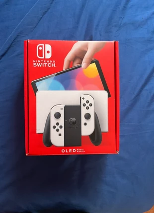 Nintendo switch oled, marque: Nintendo, état: Très bon état, 329,00 €, 346,15 € Protection acheteurs incluse