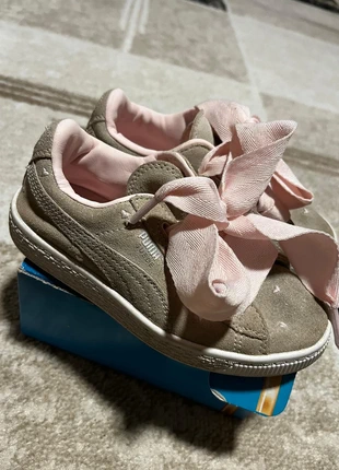 Scarpe Puma bambina rosa e beige con fiocco – taglia 30, marke: Puma, zustand: Sehr gut, größe: 30, 10,00 €, 11,20 € inklusive Vinted-Käuferschutz