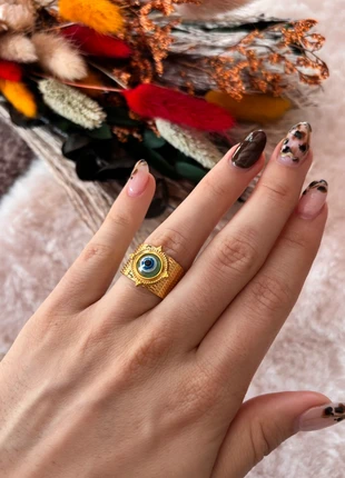 Bague dorée ajustable en acier inoxydable avec œil protecteur bleu, brand: Boutique Bohéme, condition: New without tags, size: Adjustable, €13.99, €15.39 includes Buyer Protection Pro