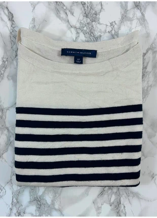 Pull Tommy Hilfiger Blanc/Noir / Col rond / Logo brodé / Taille S Femme, marke: Tommy Hilfiger, zustand: Sehr gut, größe: S / 36 / 8, 23,00 €, 24,85 € inklusive Vinted-Käuferschutz