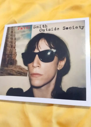 Patti Smith. Outside society, estado: Muy bueno, 4,99 €, 5,94 € Protección al comprador incluida