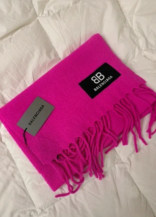 Sciarpa Balenciaga unisex, marca: Balenciaga, estado: Nuevo con etiquetas, 180,00 €, 189,70 € Protección al comprador incluida