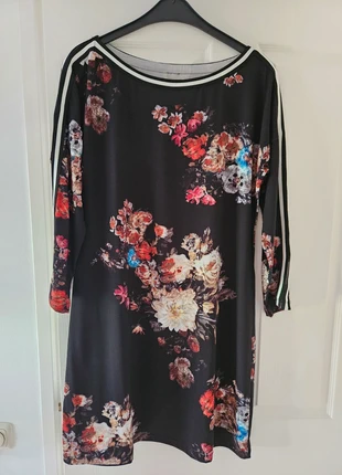 Tuniek van Suzi-Q, merk: Suzy-Q, staat: Heel goed, maat: XL / 42 / 14, € 15,00, € 16,45 inclusief Kopersbescherming