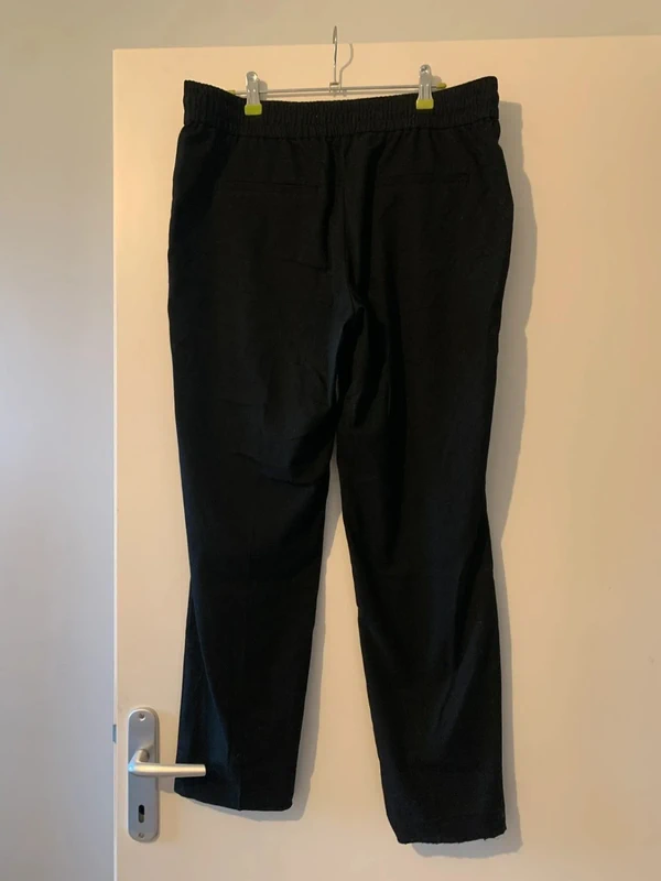 Pantalon noir - photo numéro 2