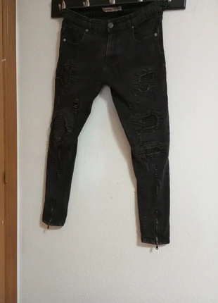 Pantalón pitillo  efecto desgastado, marca: Cristian's, estado: Nuevo sin etiquetas, tamaño: XS, 18,00 €, 19,60 € Protección al comprador incluida