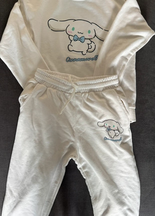 Ensemble Cinamoroll, marque: Primark, état: Bon état, taille: 11 ans / 146 cm, 10,00 €, 11,20 € Protection acheteurs incluse