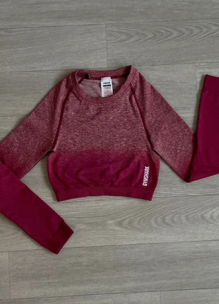 Crop Top Gymshark - Red - S, marque: Gymshark, état: Très bon état, taille: S / 36 / 8, 15,00 €, 16,45 € Protection acheteurs incluse