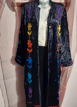 Kimono velour brodée vintage 70s, marke: Vintage Dressing, zustand: Gut, größe: M / 38 / 10, 85,00 €, 89,95 € inklusive Vinted-Käuferschutz